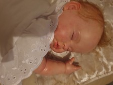 REALISTISCHE LEBENSECHTE PUPPE